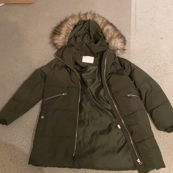 Zara Puffer Coat with detachable Faux Fur - Picture 8 of 8